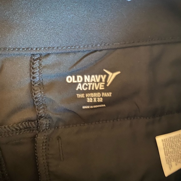 Old Navy Hybrid Pants - Picture 2 of 5